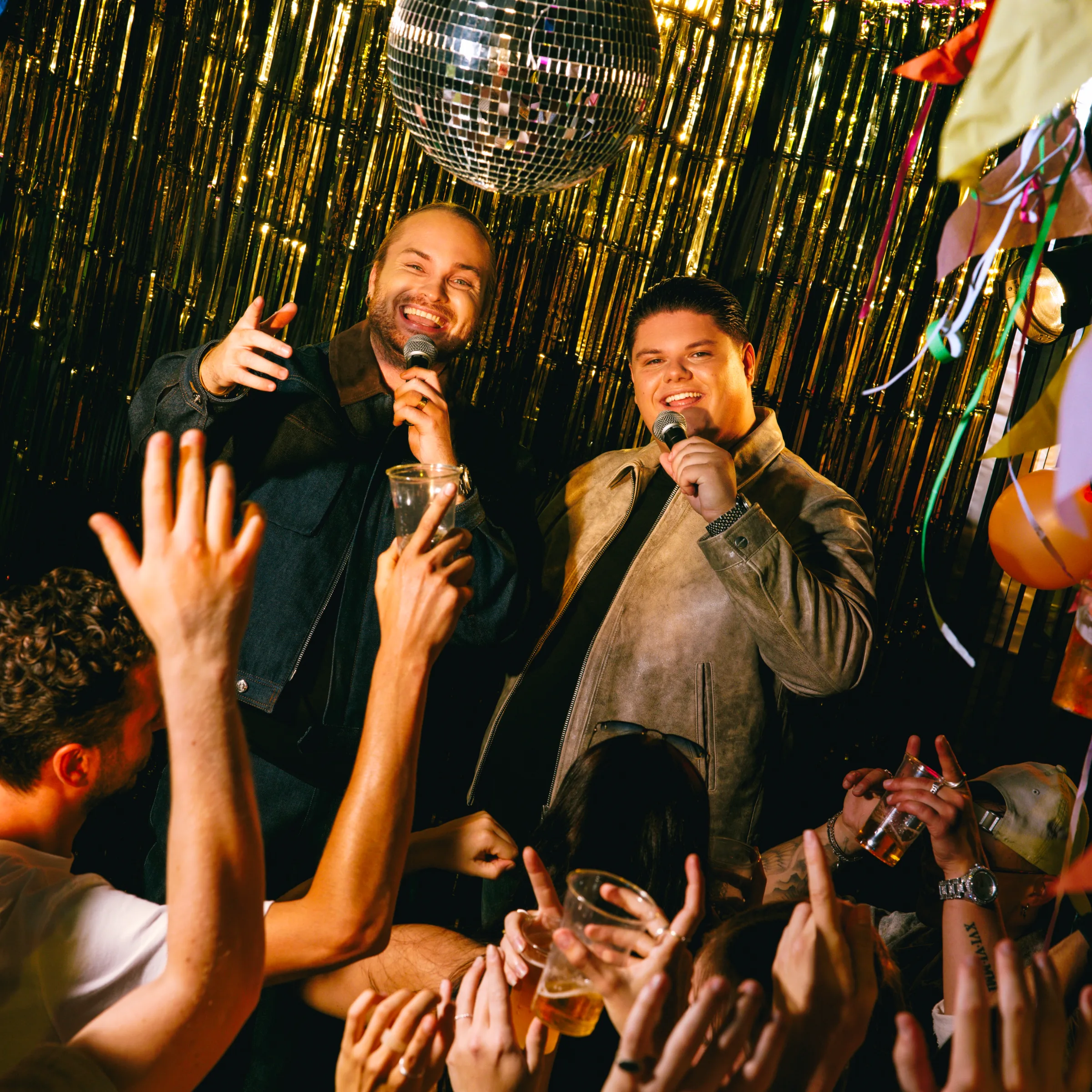 Illustratie bij: Donnie & Justen de Wildt - Partytent